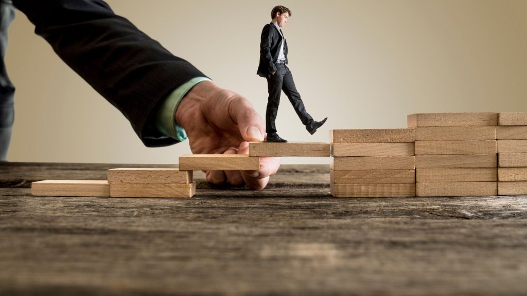 رسیدن به ثبات شغلی